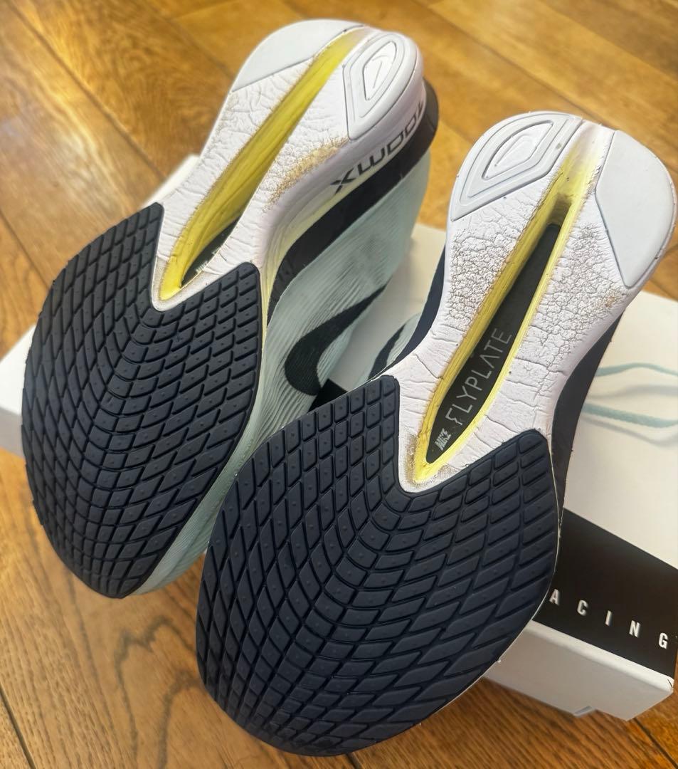 ナイキ ヴェイパーフライ4 23.5 ナイキストア購入