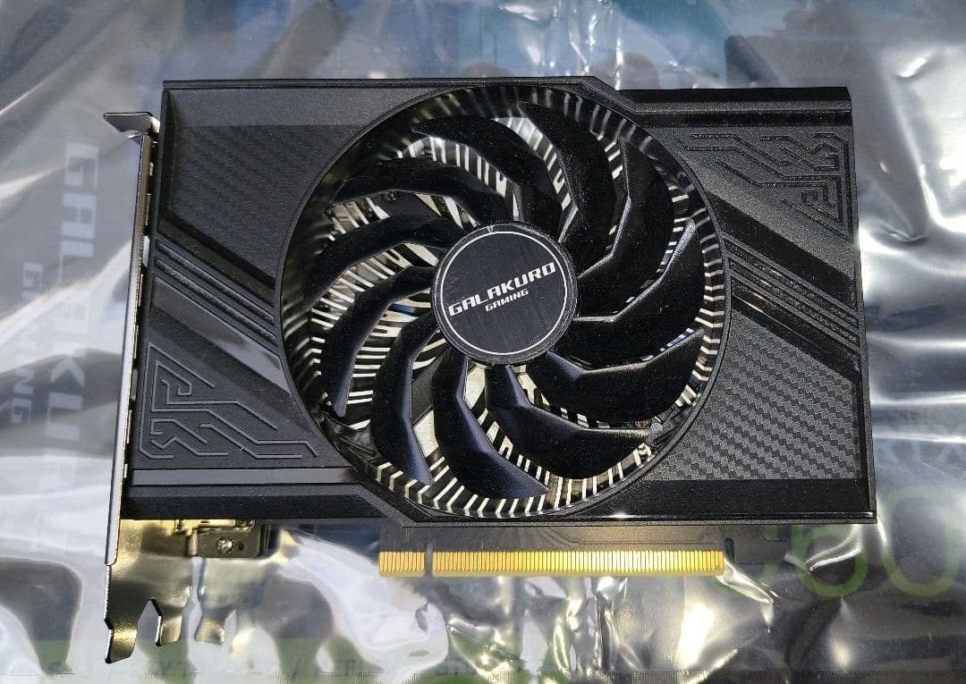 玄人志向NVIDIA RTX4060 搭載 グラフィックボード