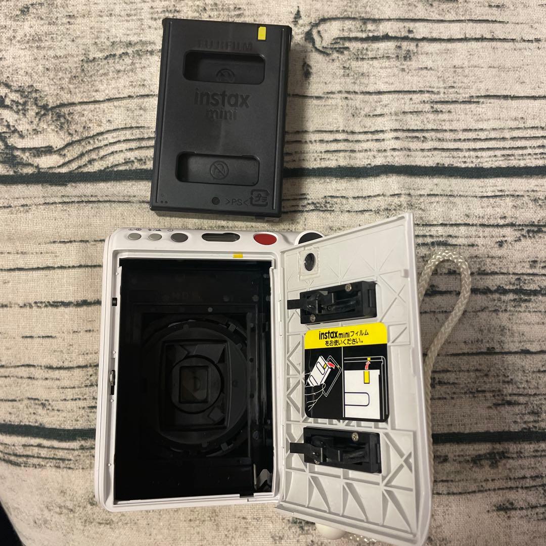 チェキ　ピアノホワイト　instax mini 50S FUJIFILM カメラ