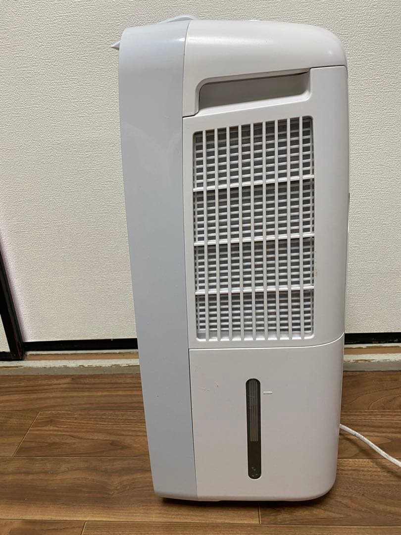 24年製 シャープ 衣類乾燥 除湿機 CM-R100-W