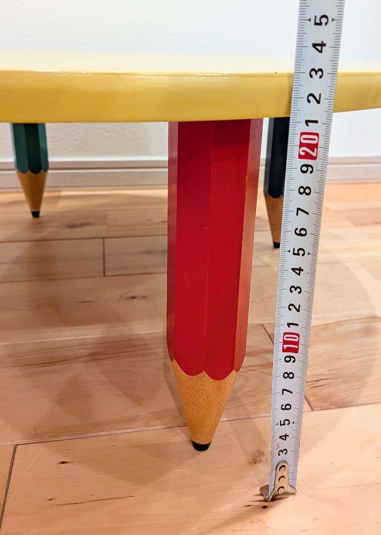 鉛筆　テーブル　レトロ　円卓　机　カラフル　ちゃぶ台　リビング　インテリア