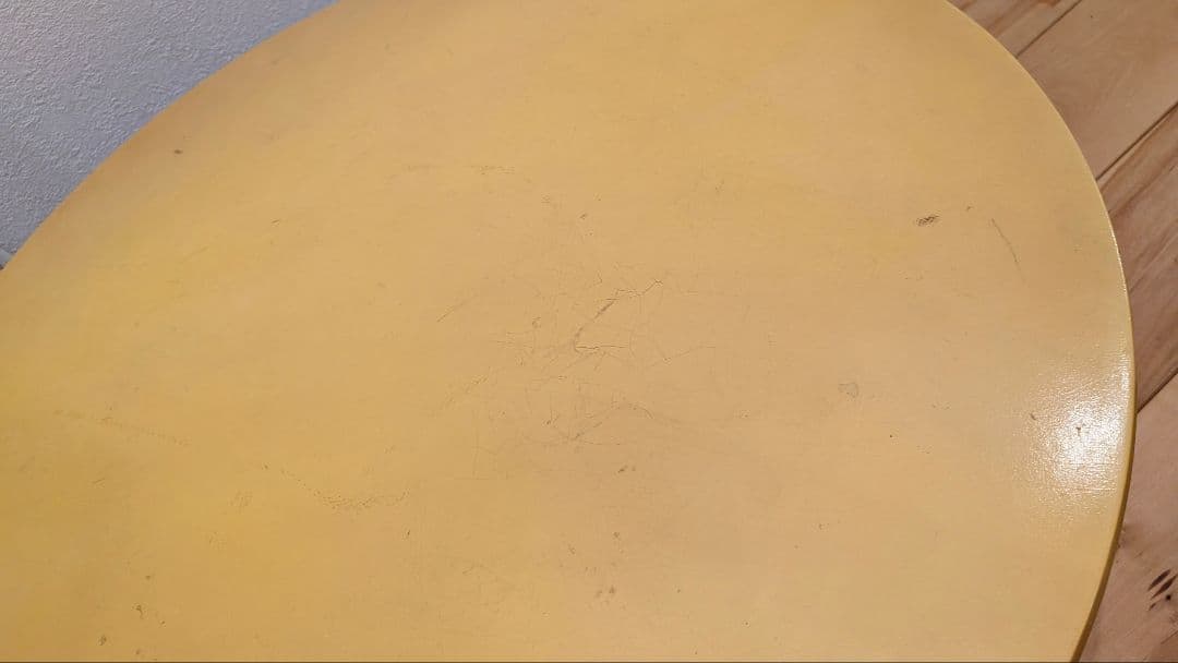 鉛筆　テーブル　レトロ　円卓　机　カラフル　ちゃぶ台　リビング　インテリア