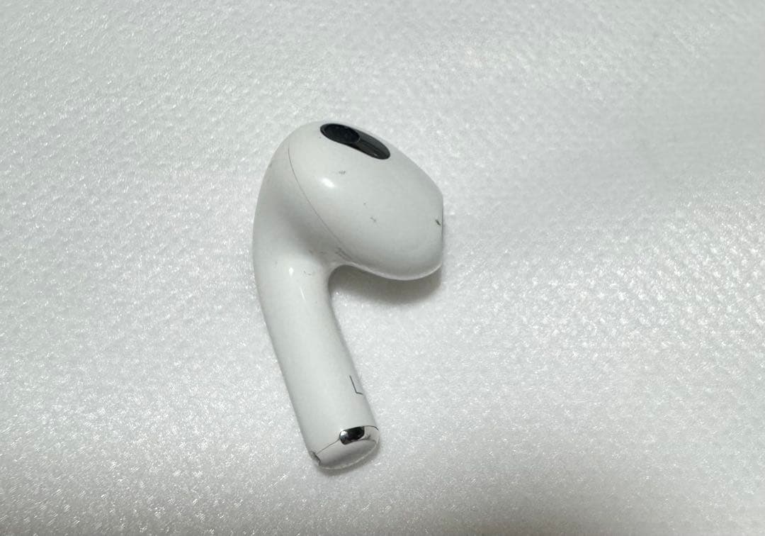 AirPods第3世代　充電ケース付き