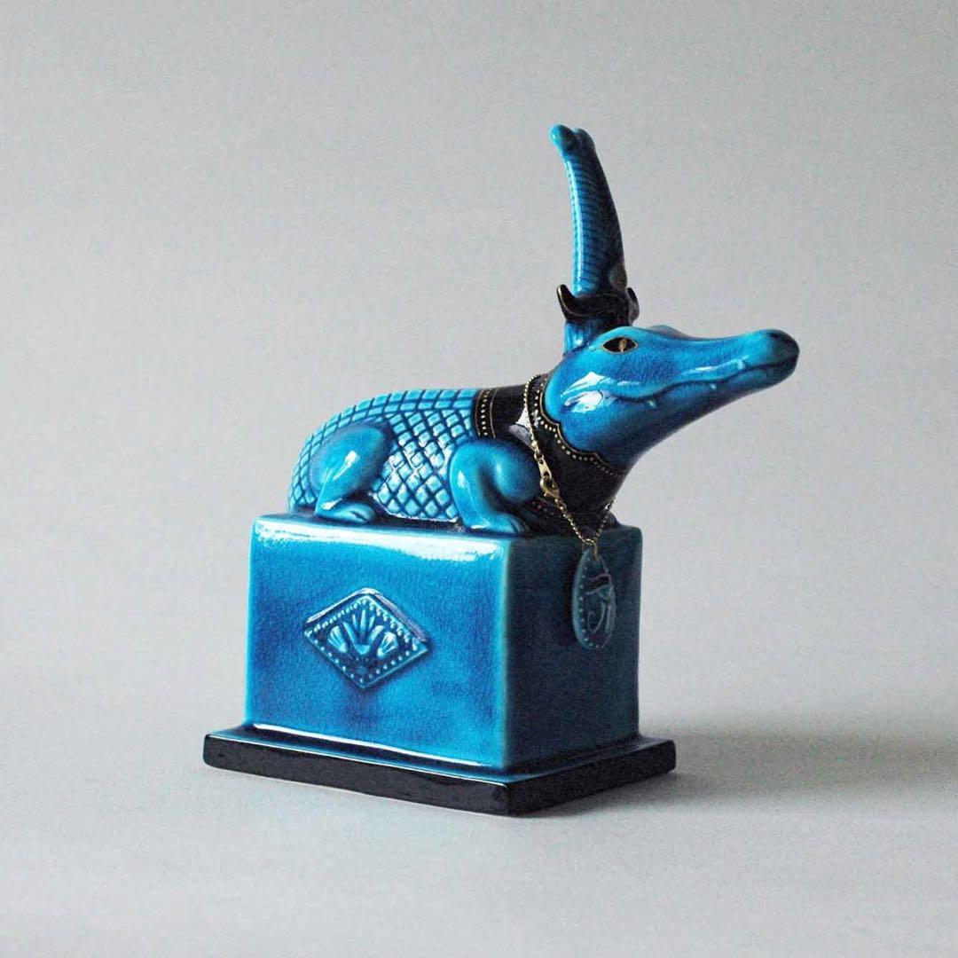 美濃焼　幸兵衛窯青釉オーナメント 「セベク」