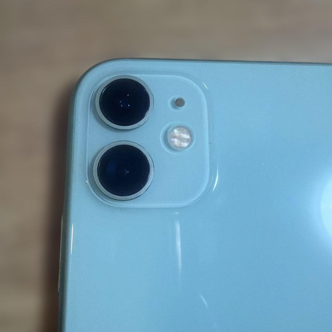 iPhone11 64ギガ　グリーン