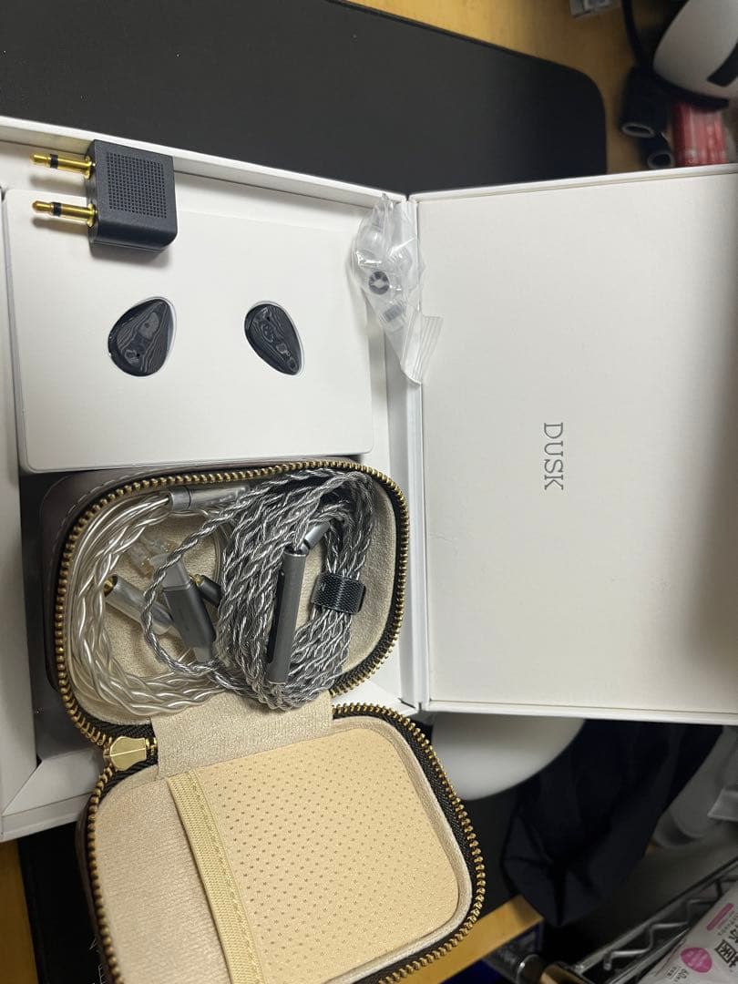 イヤホン Moondrop DUSK