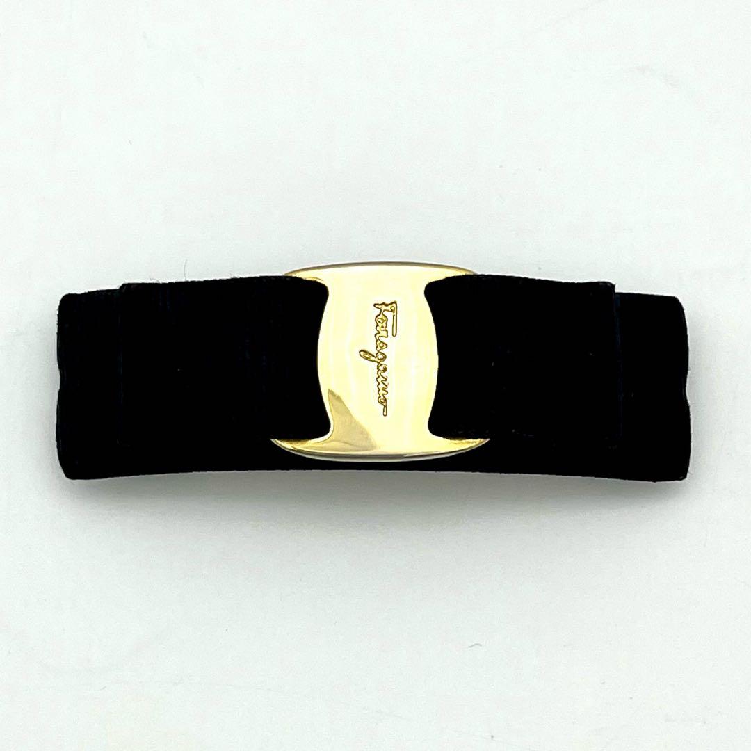 【美品】サルヴァトーレフェラガモ ヴァラリボン バレッタ ブラック