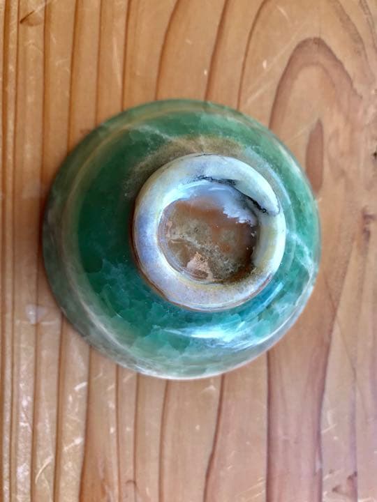 砡 玉杯 玉盃 酒器 ぐい呑  翡翠? 盃 石杯 石盃