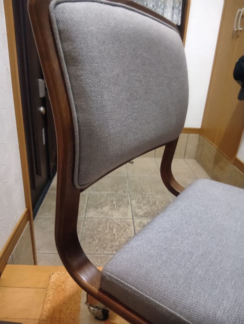 週末限定お値下げ 希少!! カリモク 回転式デスクチェア