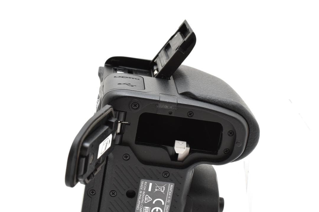 ■ ほぼ新品 ■ ペンタックス　PENTAX K-70 ボディ〈S数3678回〉