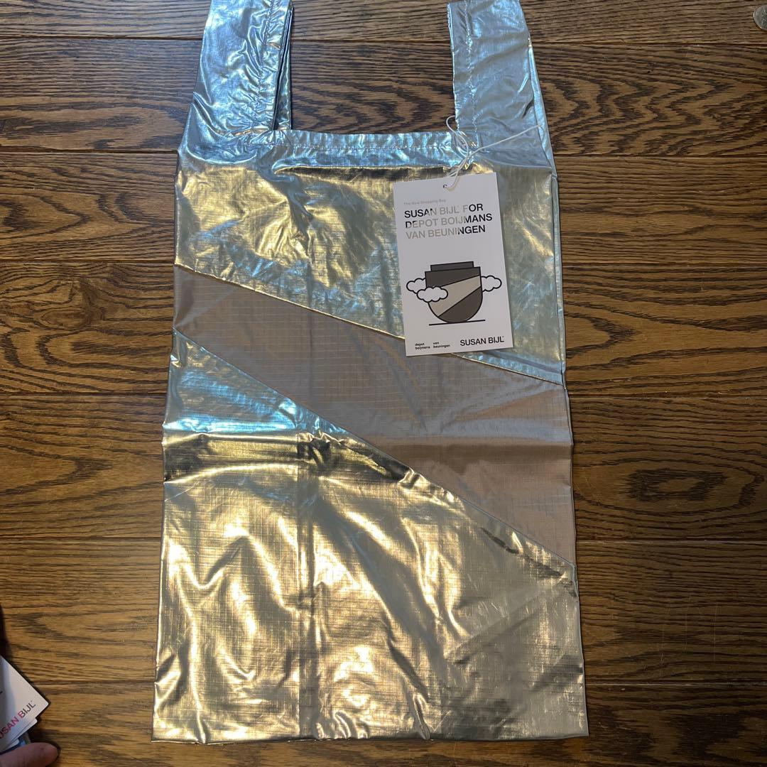 スーザンベル ミラー　エコバッグM シルバー　新品未使用