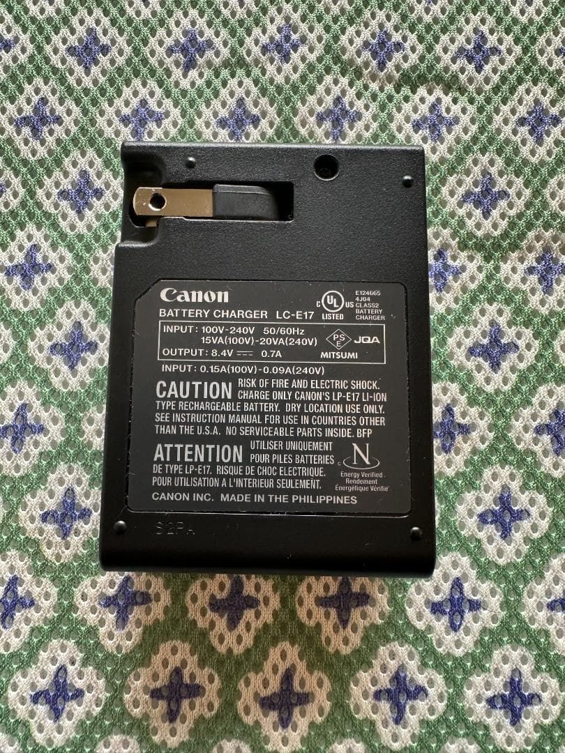 【美品】Canon EOS R50 ダブルズームキット ブラック