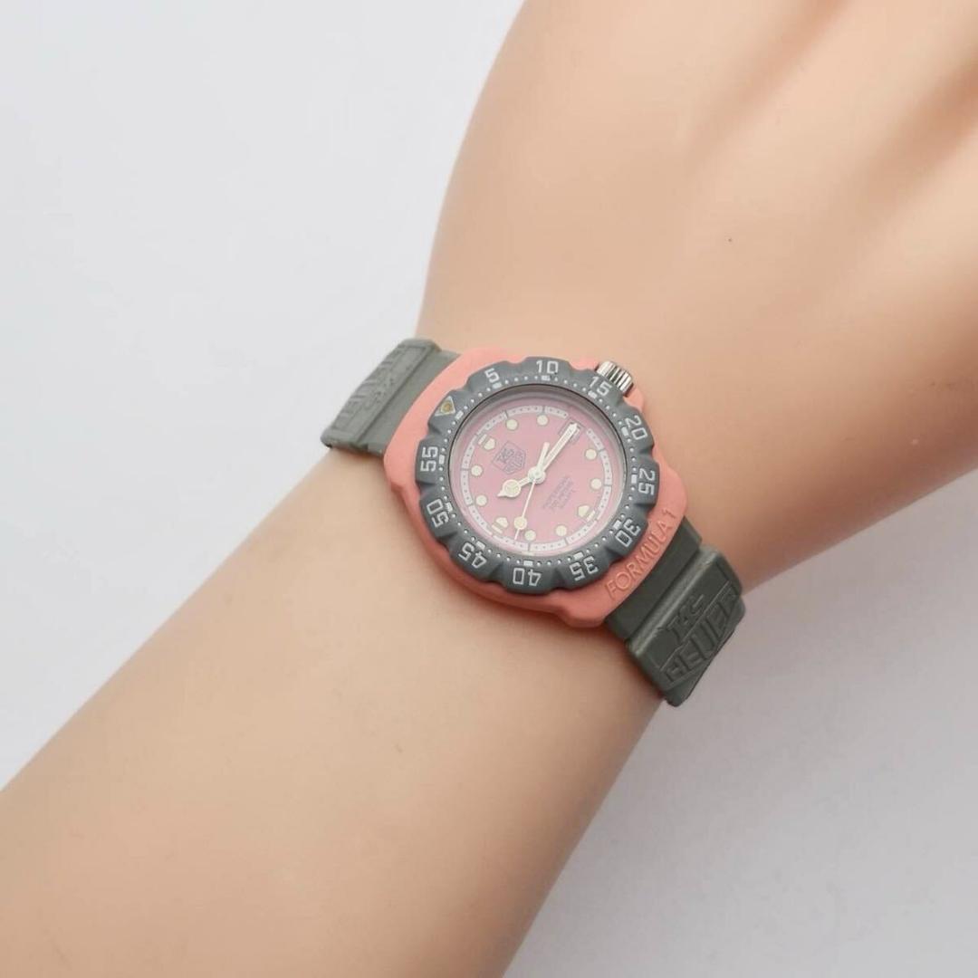 希少　 タグホイヤー フォーミュラ1 360.508 ピンク　グレー　クォーツ