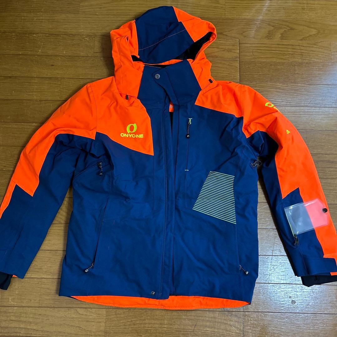 ONYONE スキーウェア24-25(2025) 上下Mサイズ