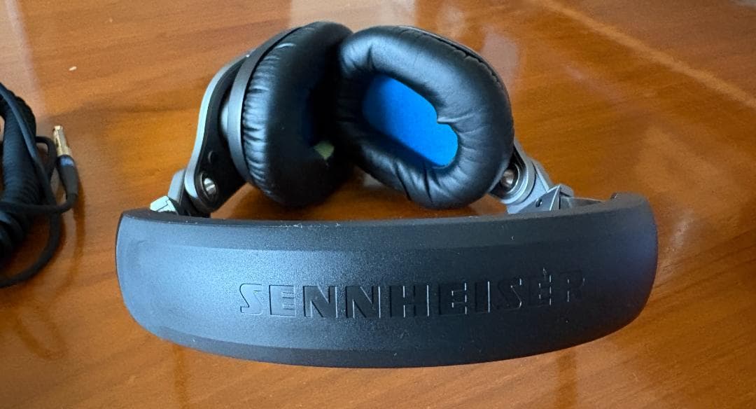 ヘッドホン Sennheiser HD8 DJ