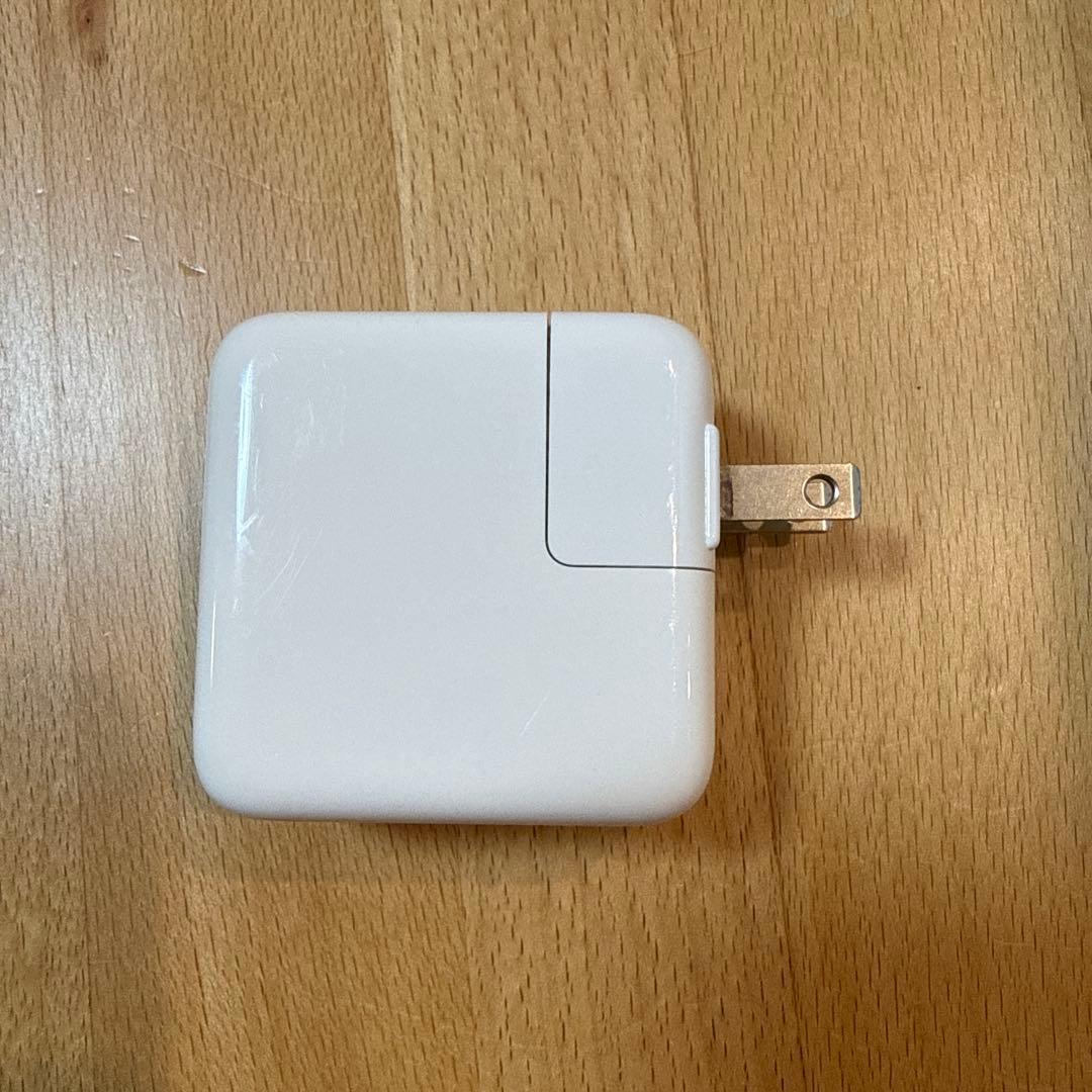 MacBook Air ｜8GB/256GB｜充放電172回｜バッテリー90%