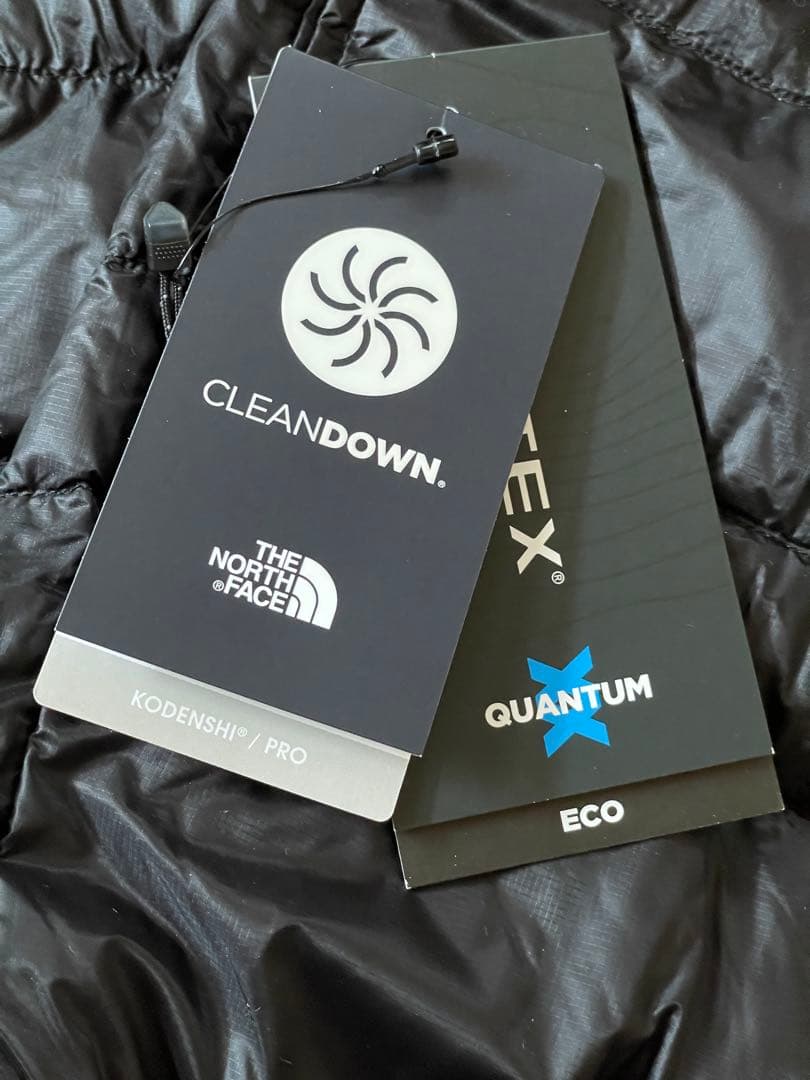 ノースフェイス　ライトヒートジャケット　ダウン　タグ付き　サイズM