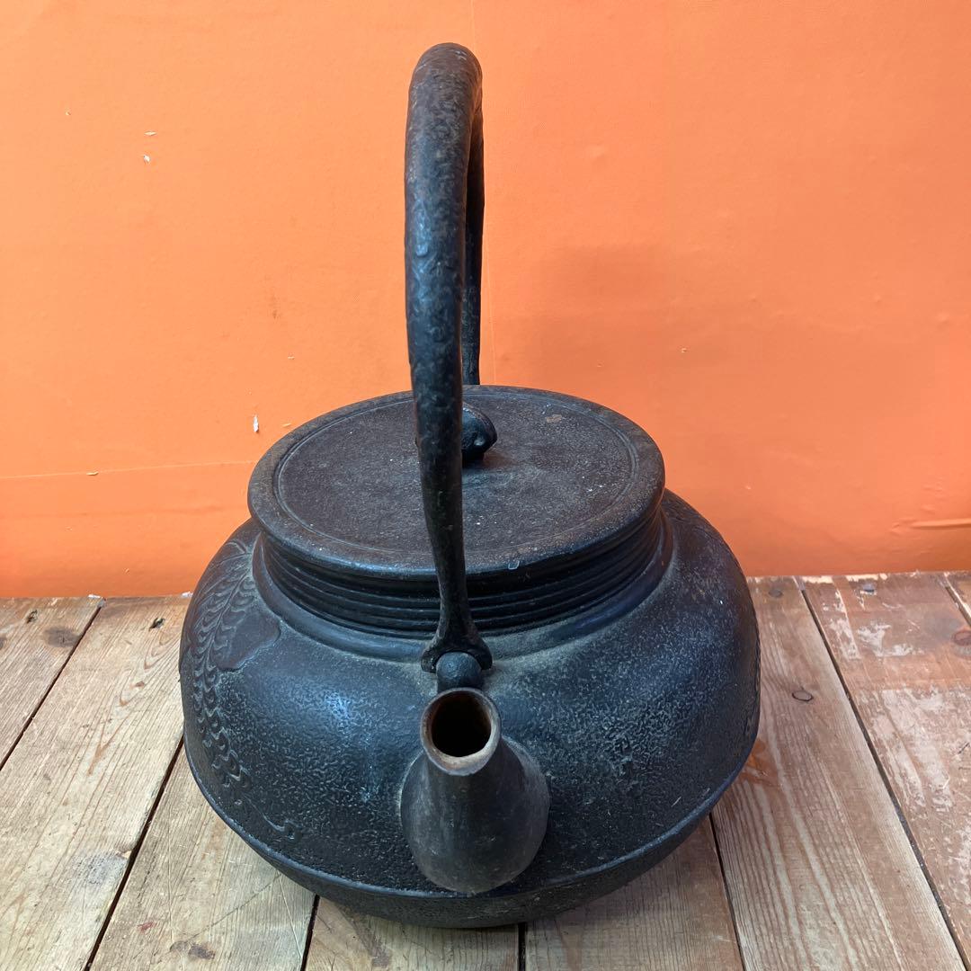 D-4 南部鉄器 利休堂 鉄瓶 鋳物 伝統工芸 桐葉紋 桐紋 茶道具 和食器