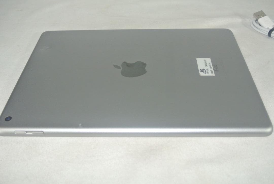 Apple iPad(第6世代) 9.7インチMR7F2J/A Wi-Fi中古品