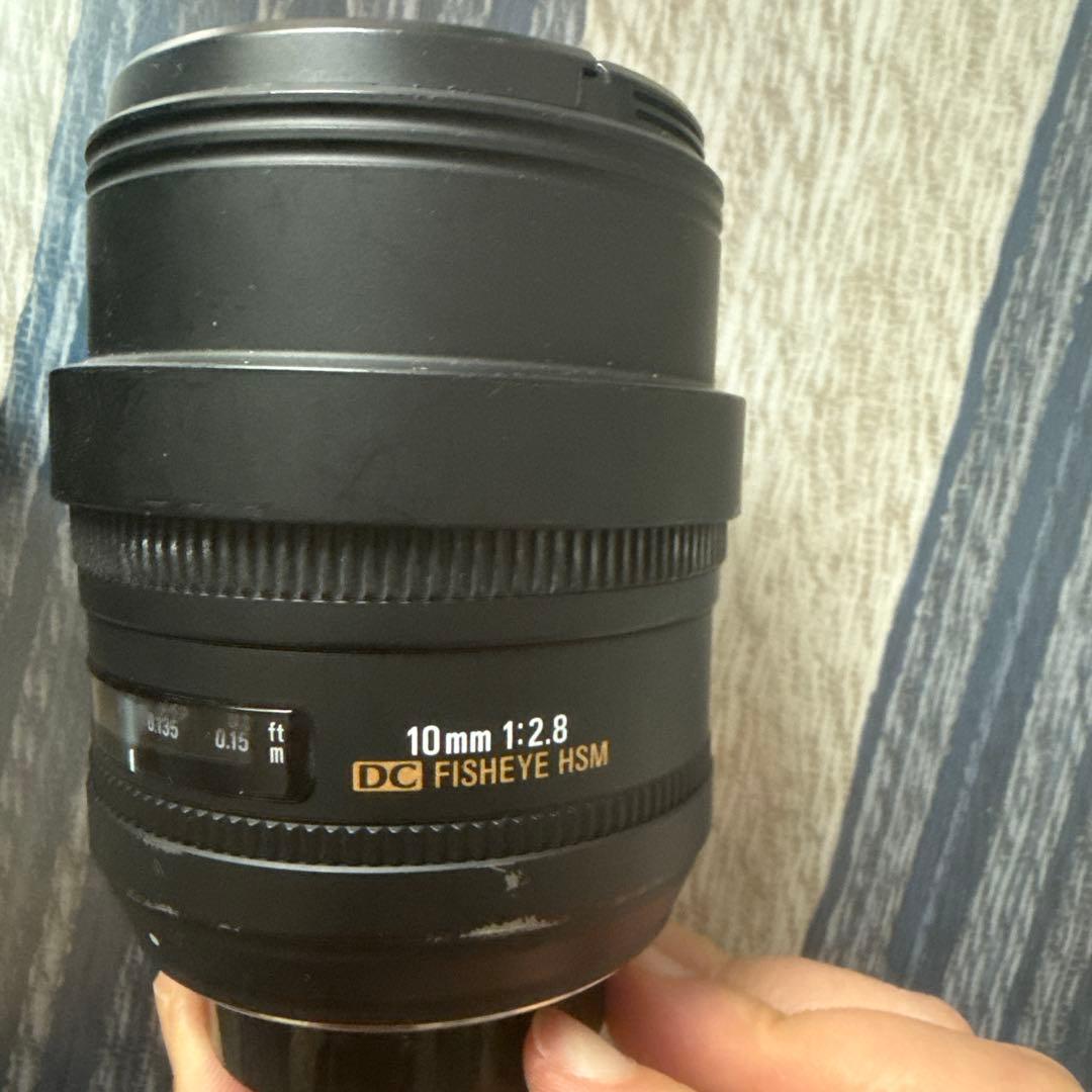 Sigma 10/2.8 EX DC Fisheye HSM レンズ