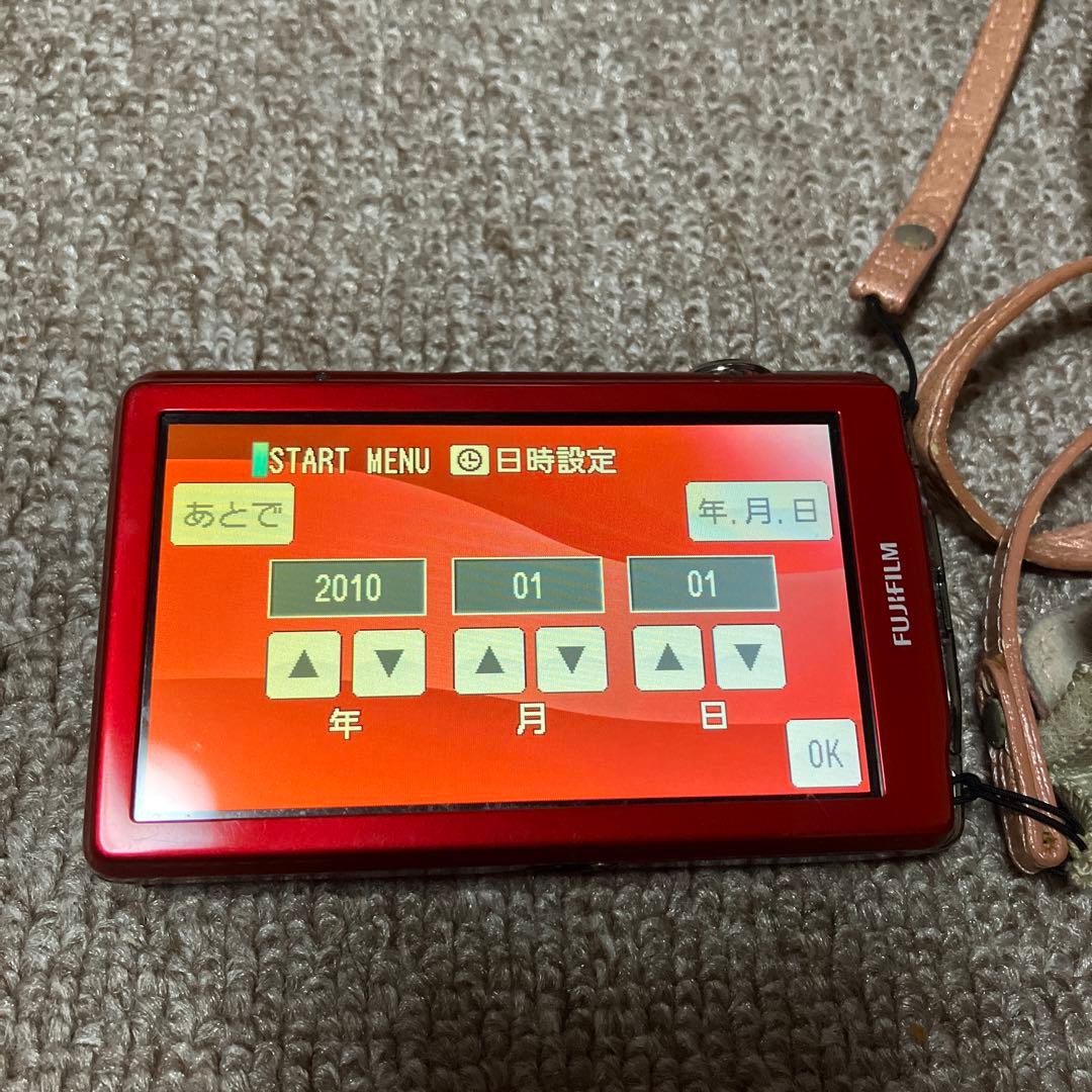 FUJIFILM FINEPIX Z800EXR レッド　ケース付