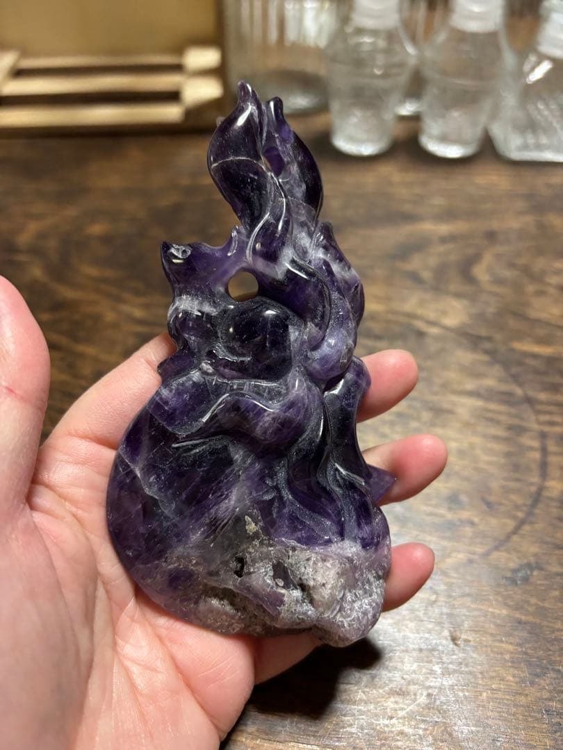 九尾　九尾の狐　カービング　ドリームアメジスト　ドリアメ　月　星　天然石