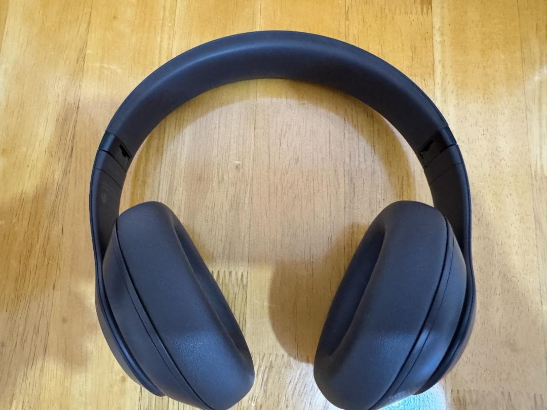 美品 Beats studio Pro ブラウン ワイヤレスヘッドホン