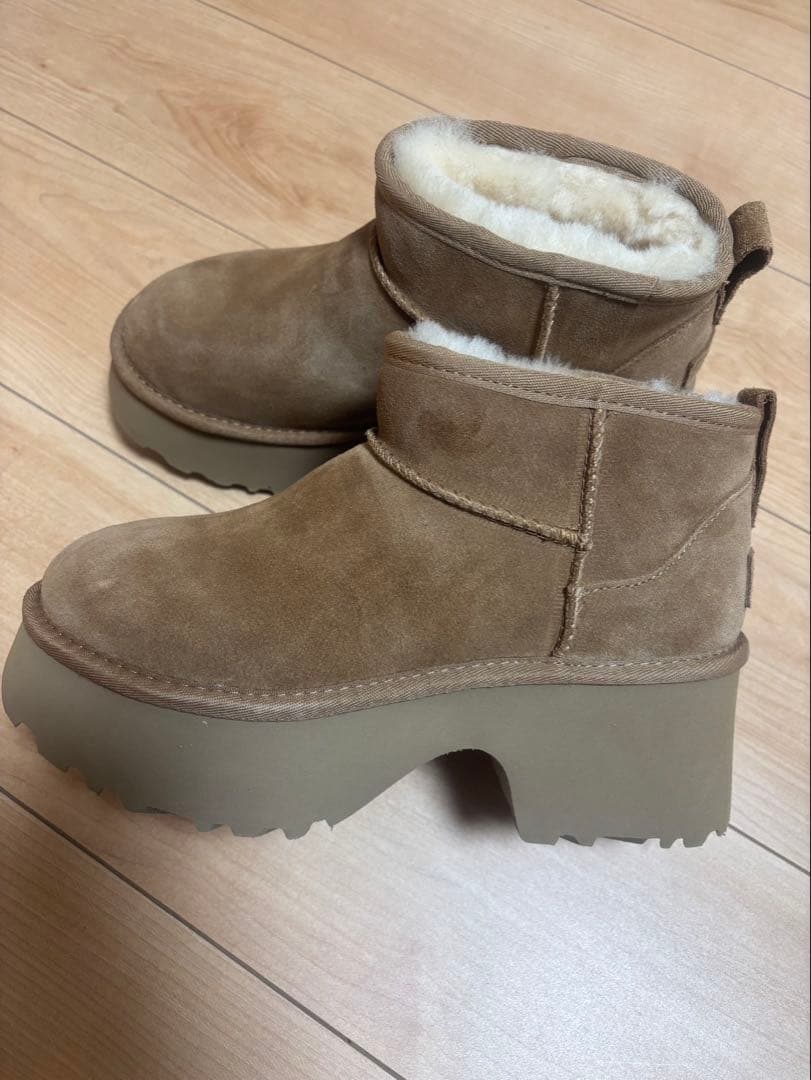 1/18日まで値引き価格UGG 厚底ブラウン プラットフォーム ムートンブーツ