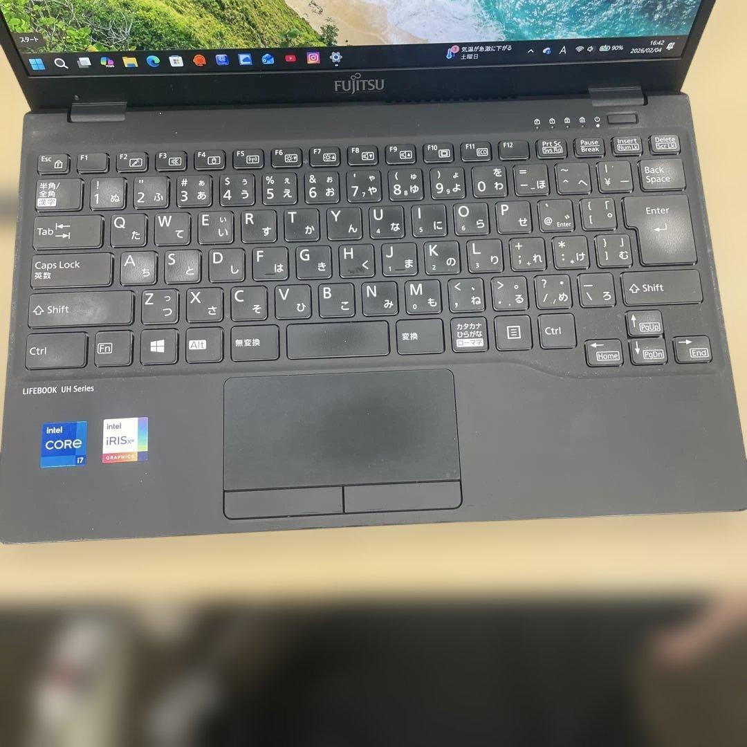 【世界最軽量級634g】富士通 LIFEBOOK UH i7/Win11Pro/