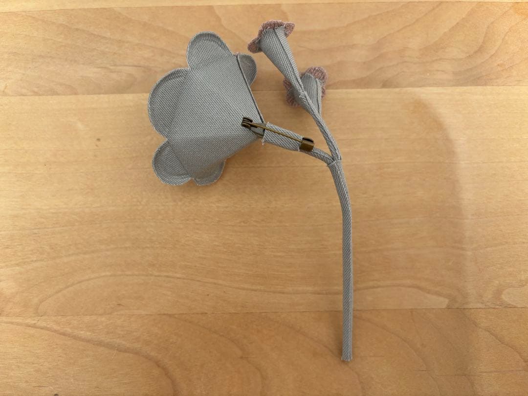 【ミナペルホネン】 pendant コサージュ