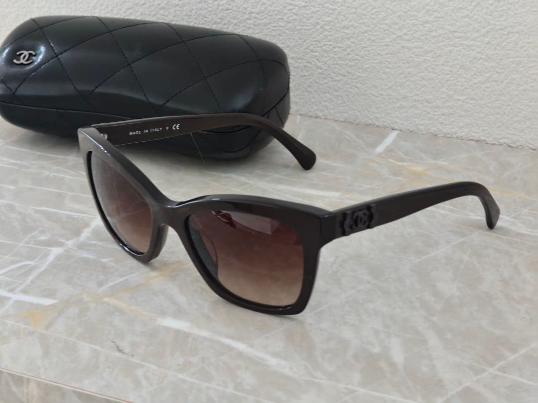 Chanel ブラウン サングラス