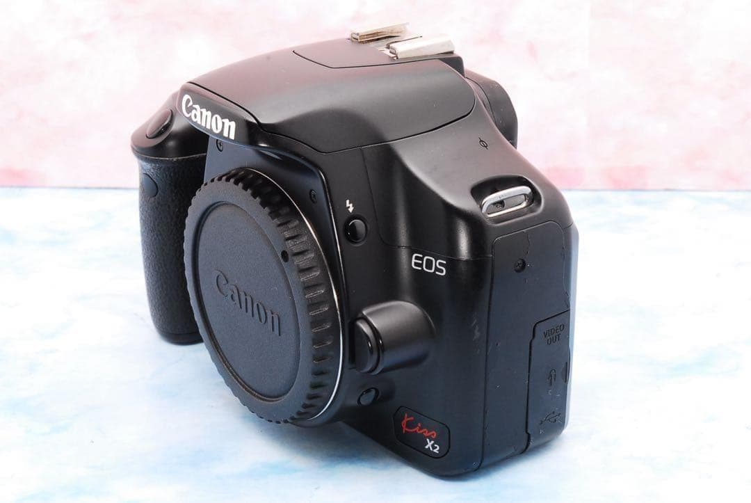 ★キャノン Kiss X2★初心者向けセット★一眼レフカメラ★バッグ付き！