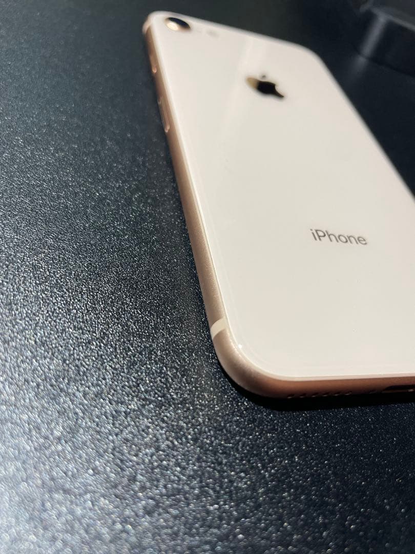 Apple iPhone 8ゴールド