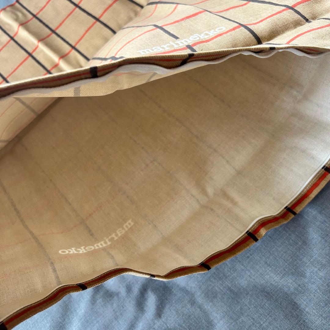 111. 【新品】marimekko チェック柄 座布団カバー 55×59