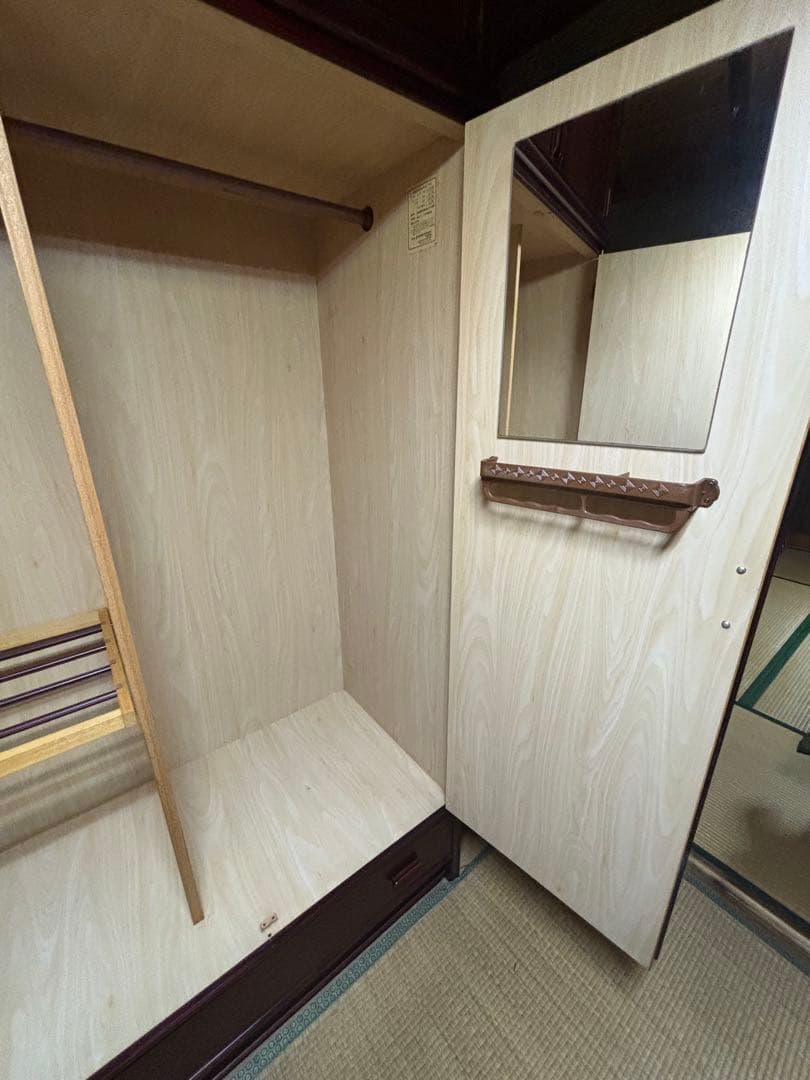 大型木製収納キャビネット