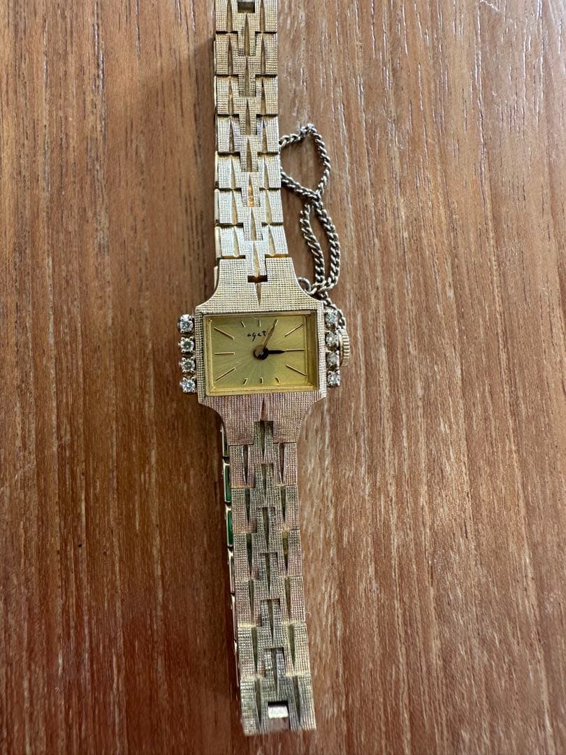 美品　agete 限定品　腕時計　稼働品　0.08ctのダイヤ付き