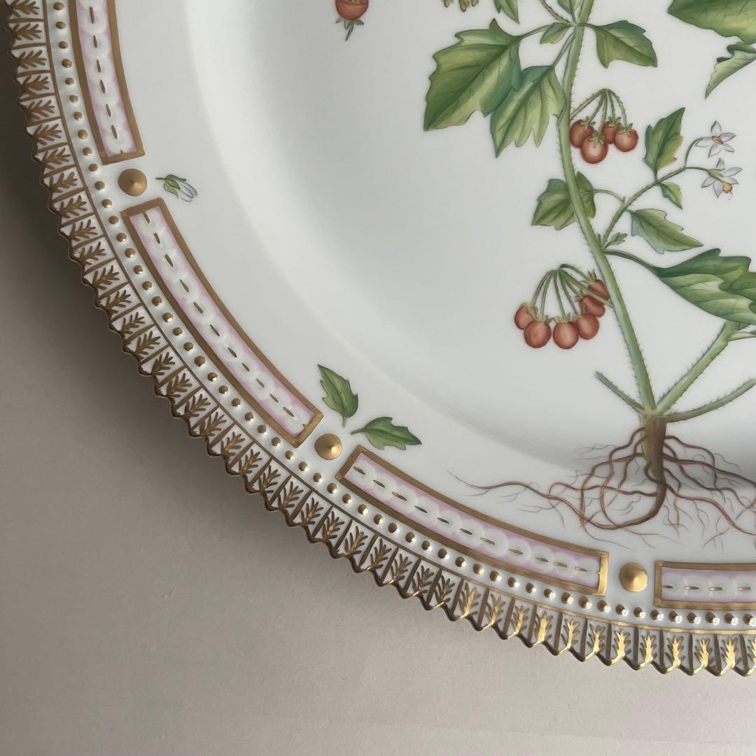 新品未使用 ロイヤルコペンハーゲン　フローラダニカ　大皿　プレート 35.5cm