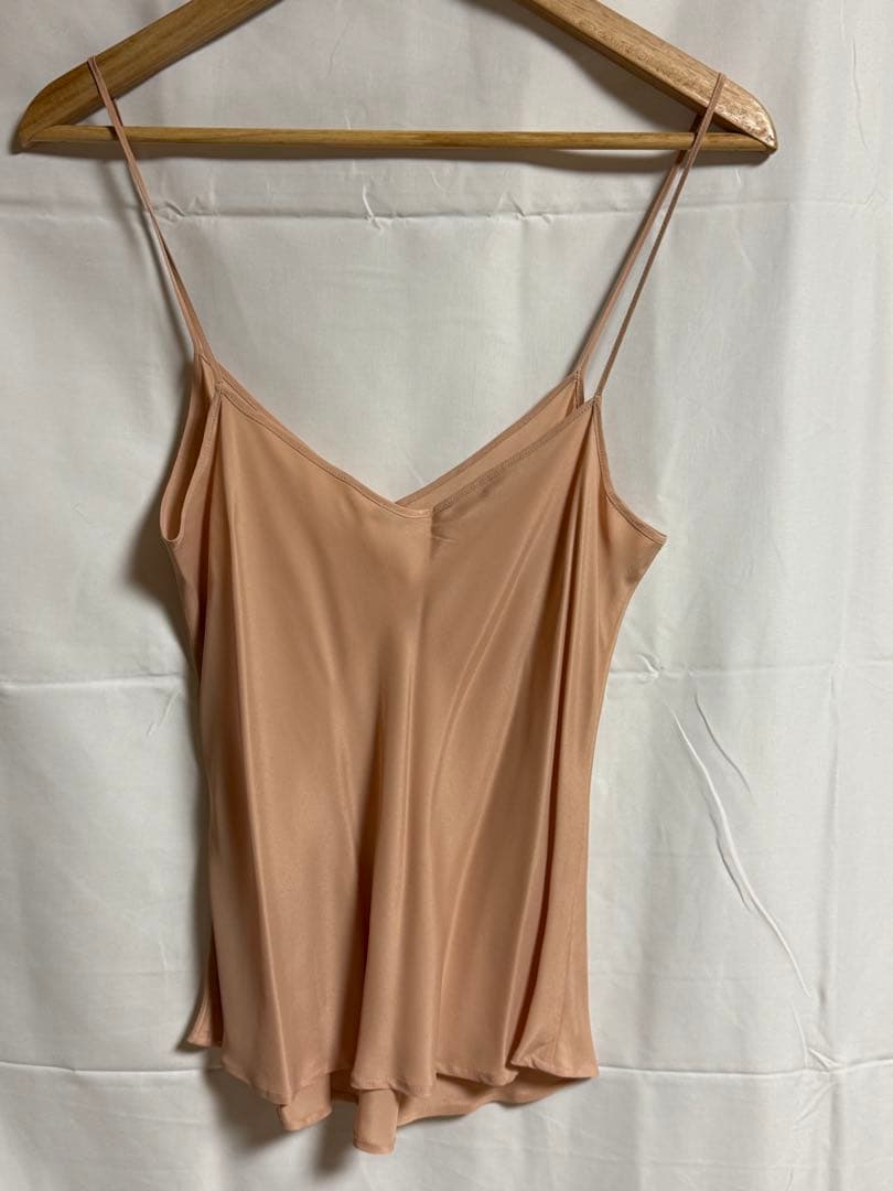 Max Mara ベージュ リボン付き長袖シャツとスリップトップス