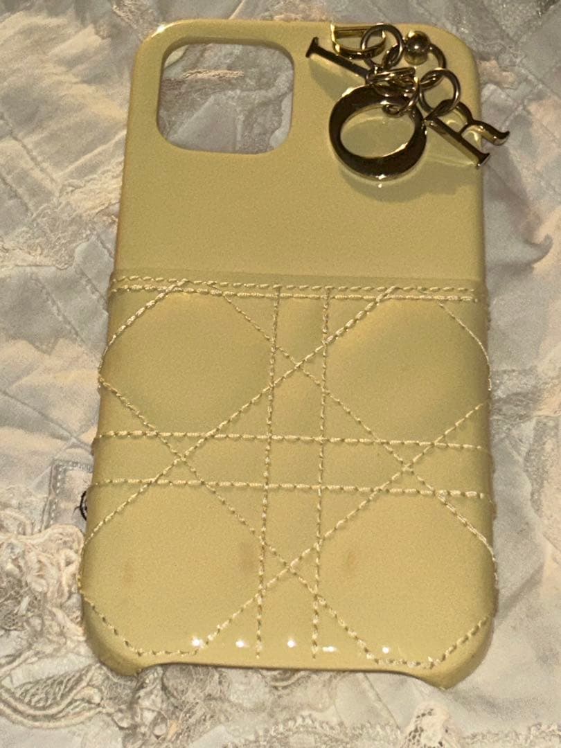 クリスチァンディオールアイホン12ケース イエロークリーム色新品未使用