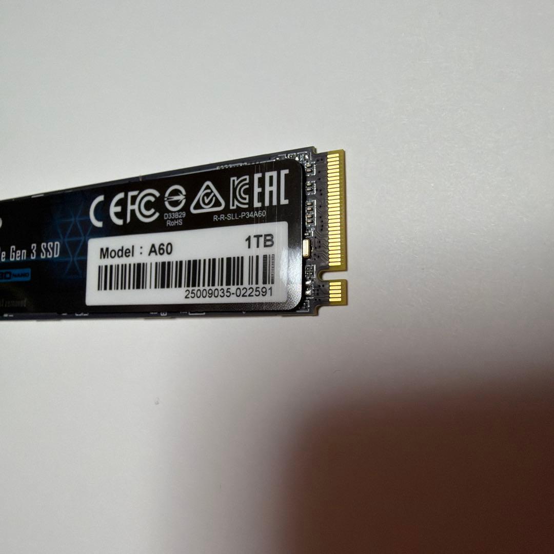 シリコンパワー SSD 1TB 3D NAND M.2 2280 美品