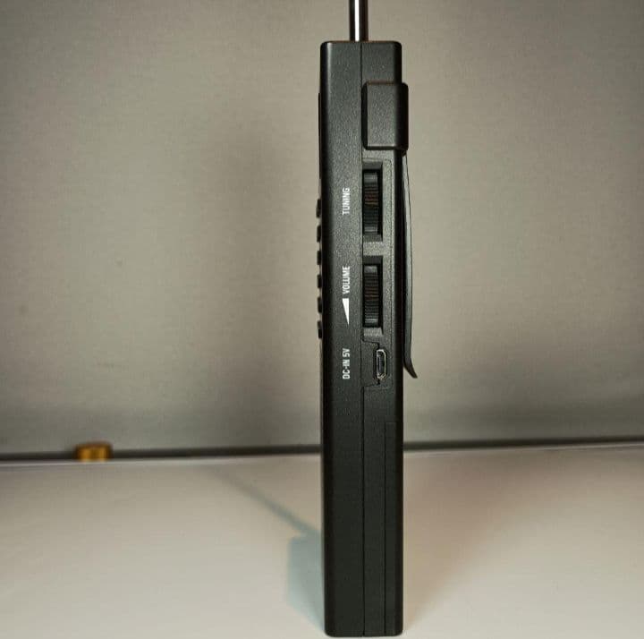 TECSUN DSPラジオ PL-368　動作品。　SSB受信対応です