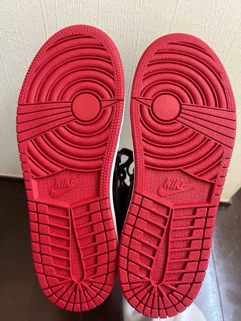 NIKE エアジョーダン1 レトロ パテントブレッド　22センチ