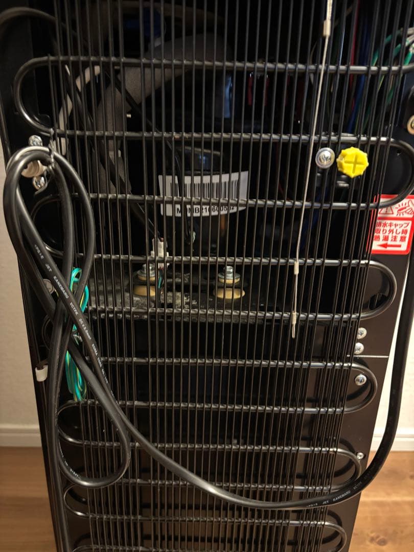 FRECIOUS Slat+Cafe フレシャスウォーターサーバー