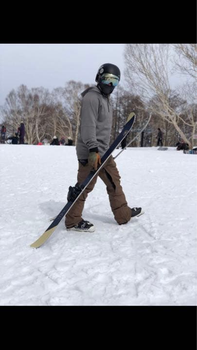 値下げしました！　アルマダ　撥水　パーカー