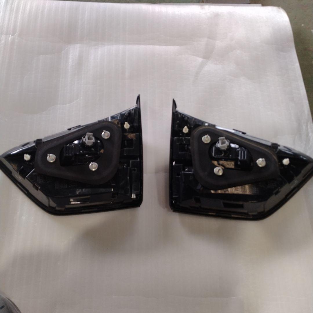 フィット テールランプ