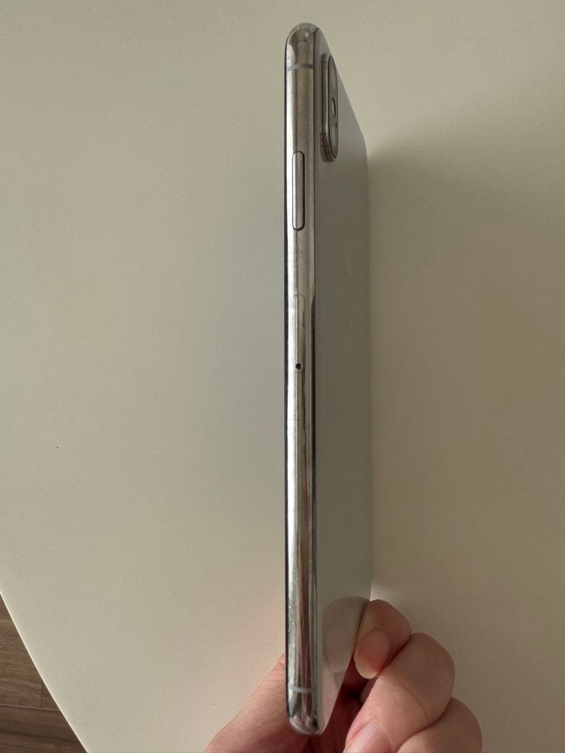 iPhoneXS max 256GB シルバー