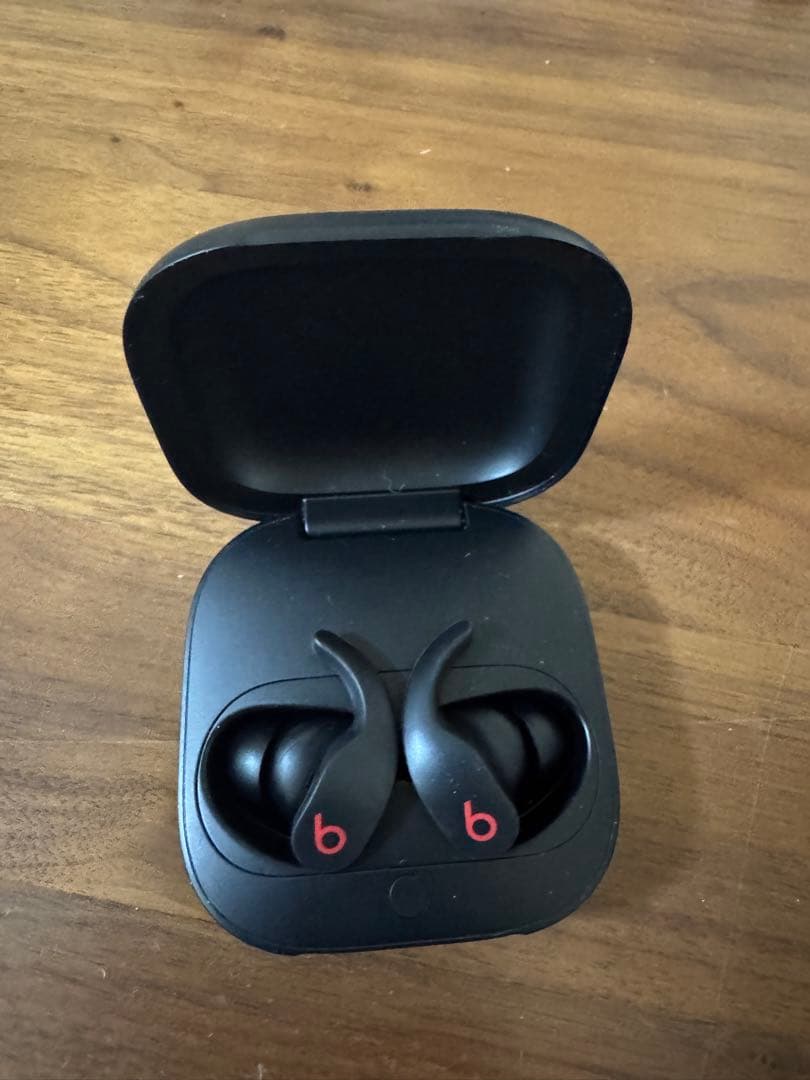 BEATS FIT PRO ブラック　ワイヤレスイヤホン　ケース付き