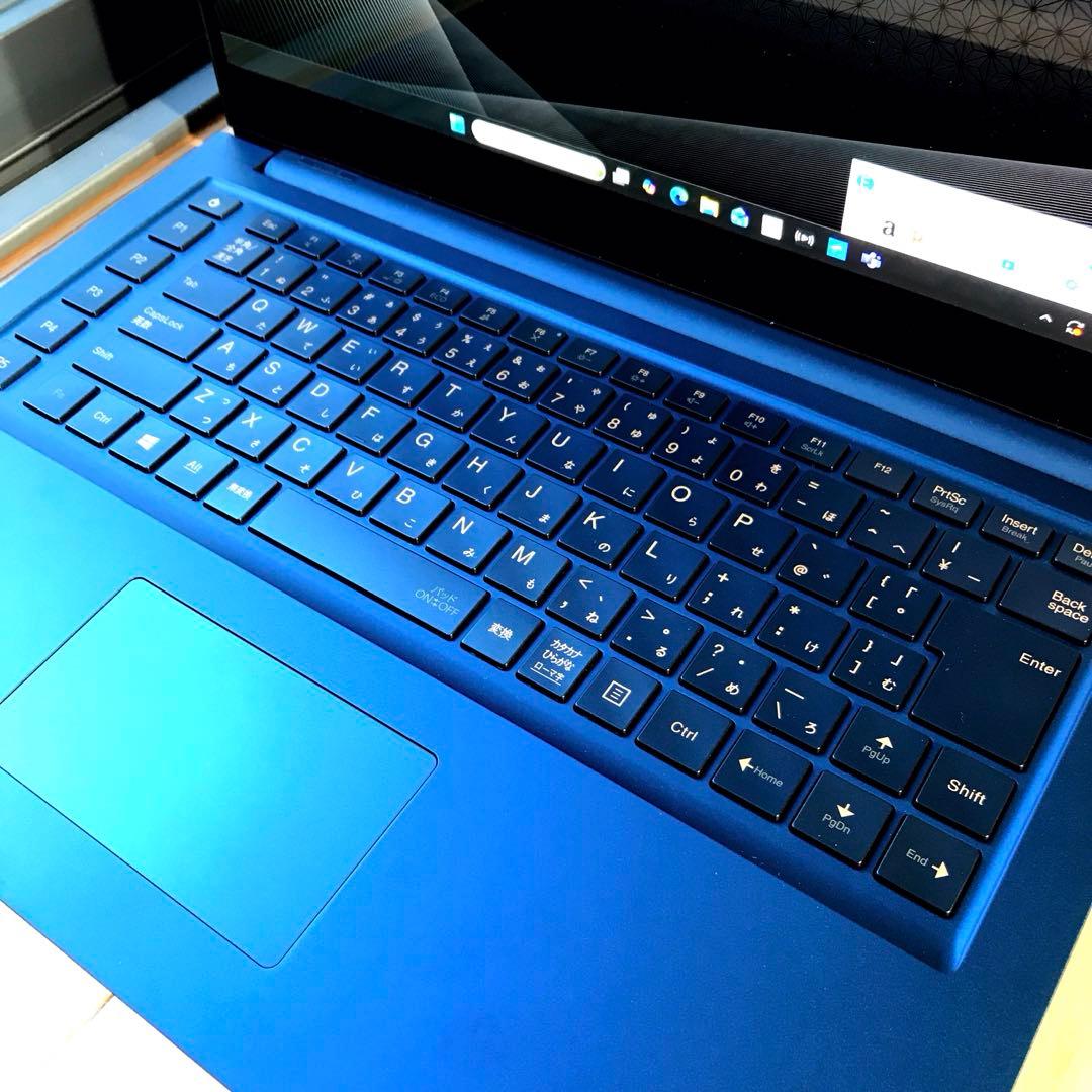 美品LaVieVEGA LV750/R【有機ELUltraHD4Kディスプレイ】