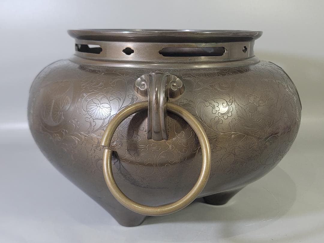 DT715 茶道具 三つ葉葵 徳川紋 刻 銅 風炉 時代物