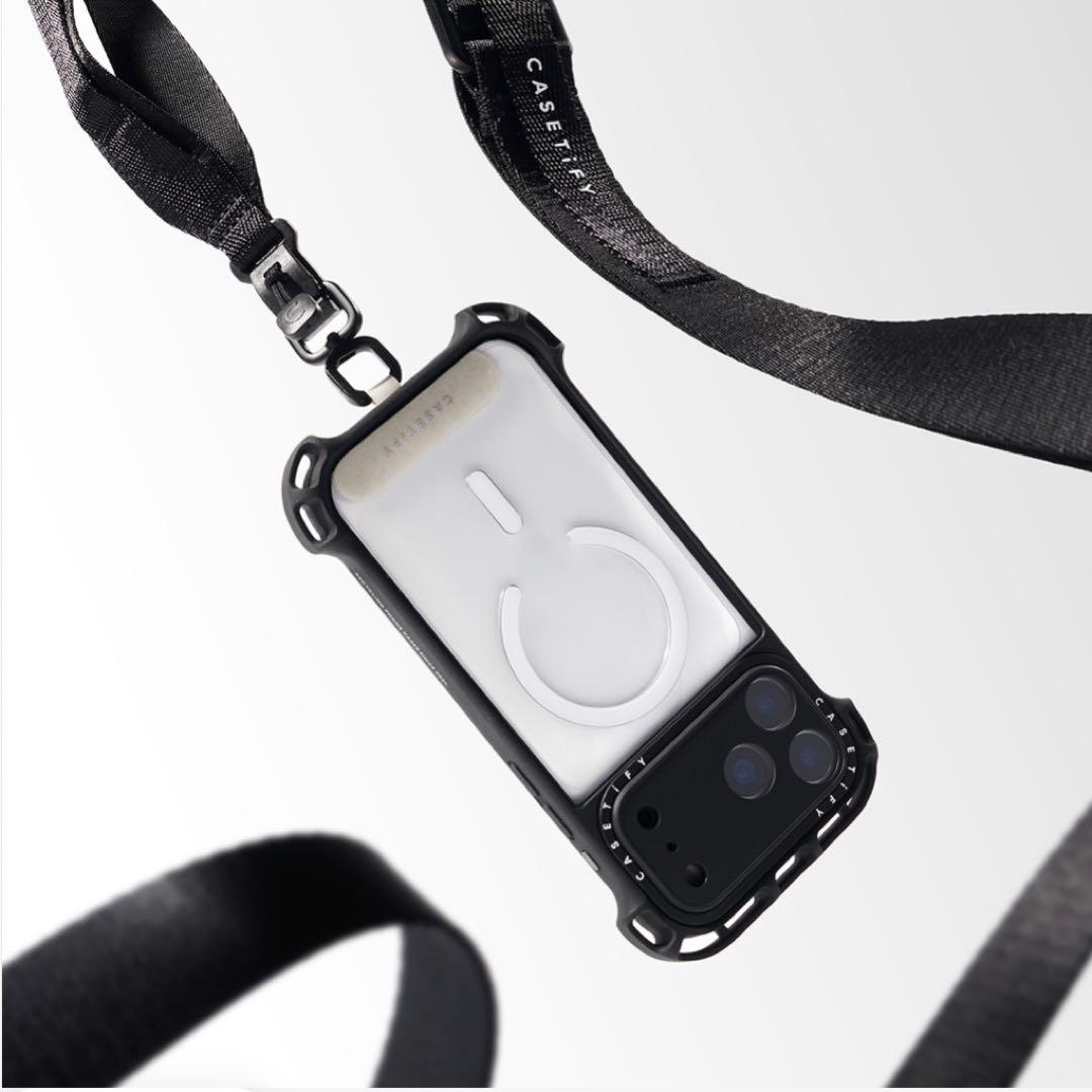 【1週間使用でほぼ新品】iPhone17ProMax用 ウルトラバウンスケース